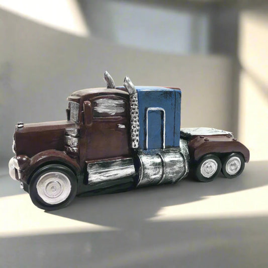 RESIN OLD TRUCK MODEL