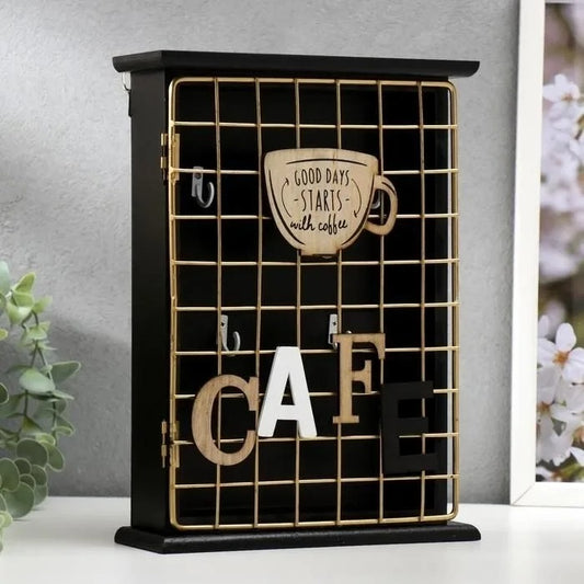 RINGER WOODEN KEY HOLDER WITH DOOR