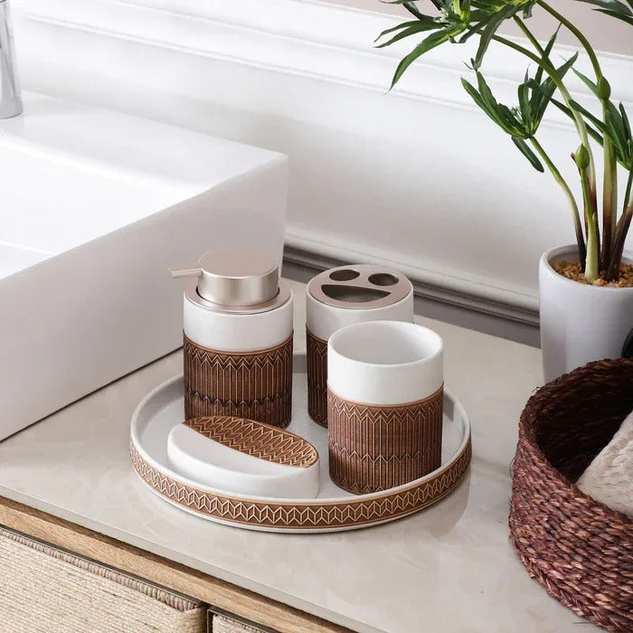 LUXURIOUS BATH SET WITH TRAY