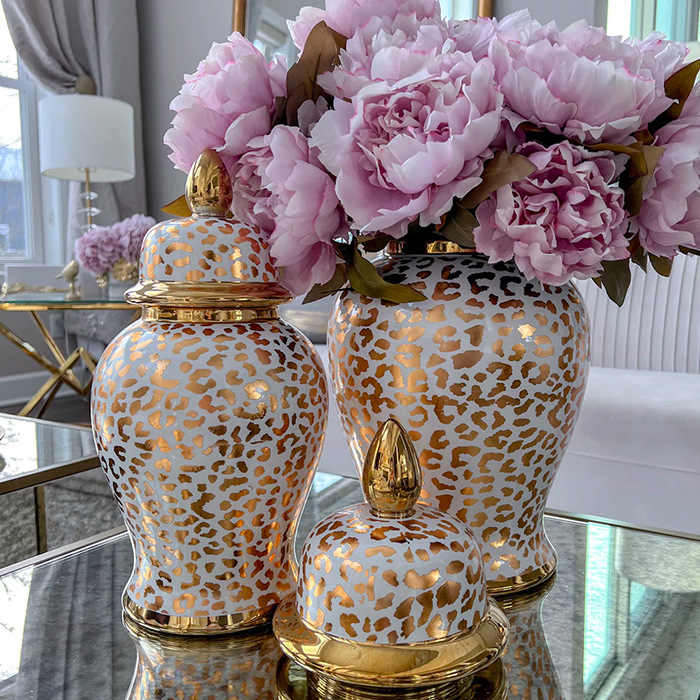 LUXURY CERAMIC VASE