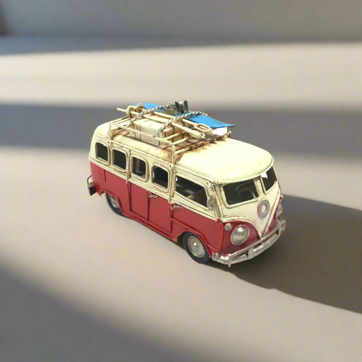 METALLIC BUS MODEL
