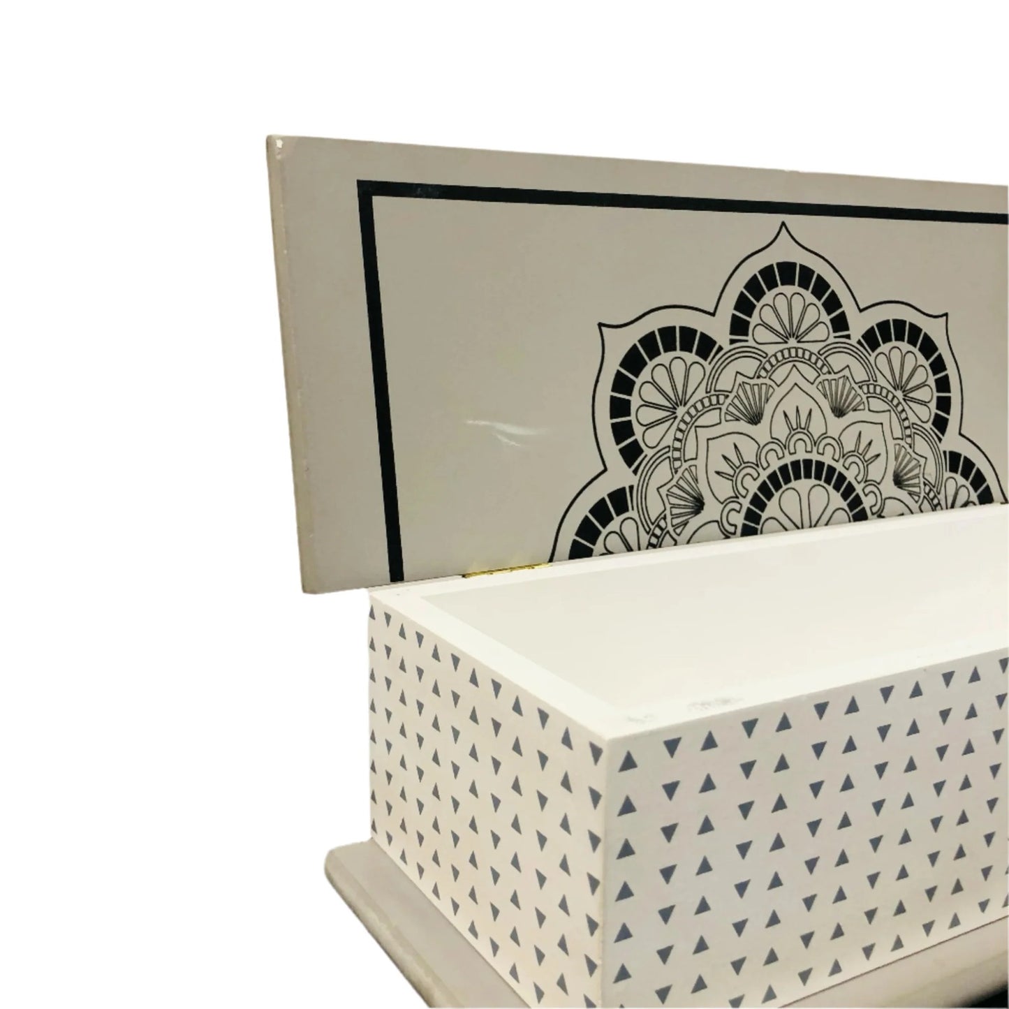 TRADITIONAL WOODEN JEWELRY BOX
