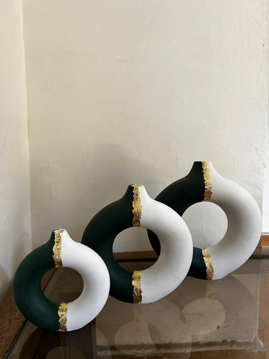BEAUTIFUL VASES (SET OF 3)