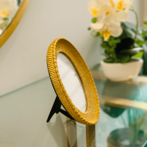 OVAL GOLDEN PHOTO FRAME