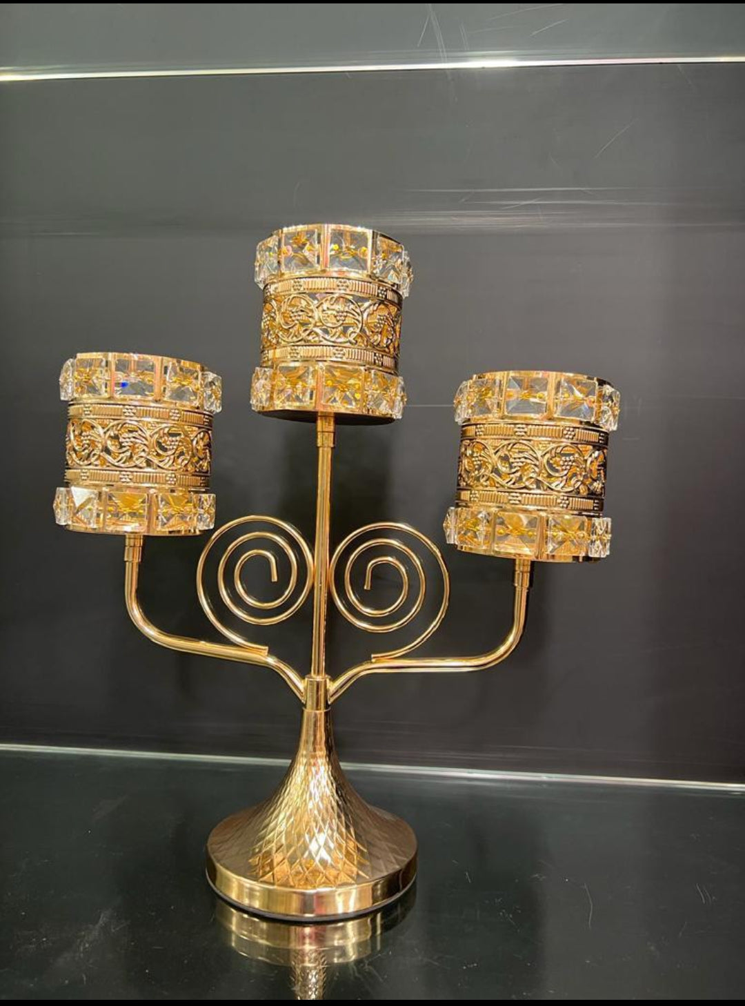 BEADS DESIGN METALLIC CANDLE HOLDER
