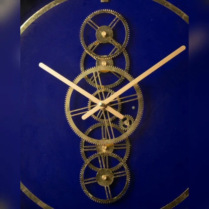 METALLIC MOVING GEARS WALL CLOCK