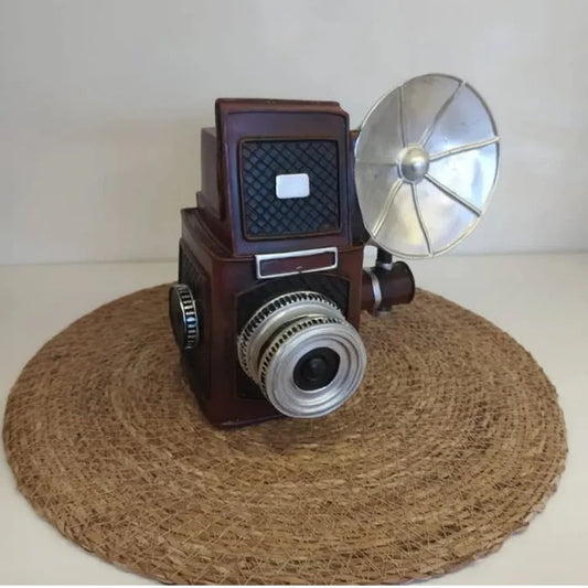 VINTAGE DECORATIVE CAMERA
