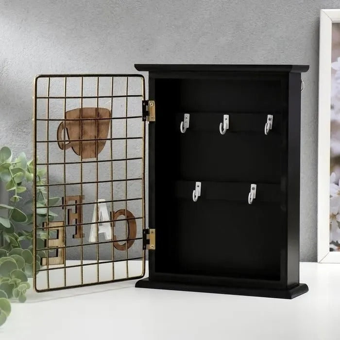 RINGER WOODEN KEY HOLDER WITH DOOR