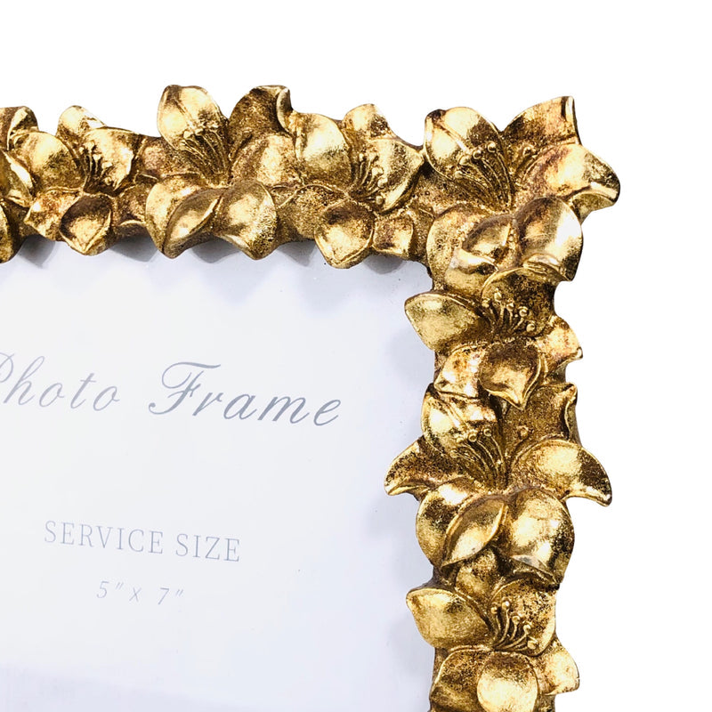 GOLDEN PHOTO FRAME