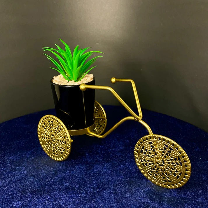 CYCLE DESIGN PLANTER IN POT