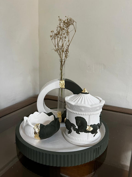 ROUND DESIGN TRAY SET