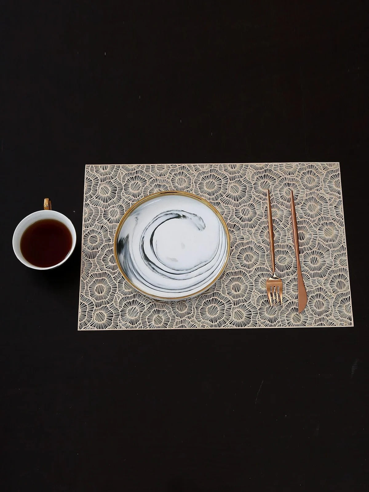 GOLDEN DESIGN PLACEMATS (SET OF 2)