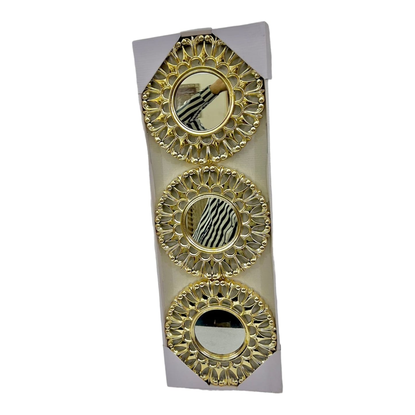 DECORATIVE WALL HANGING MIRRORS