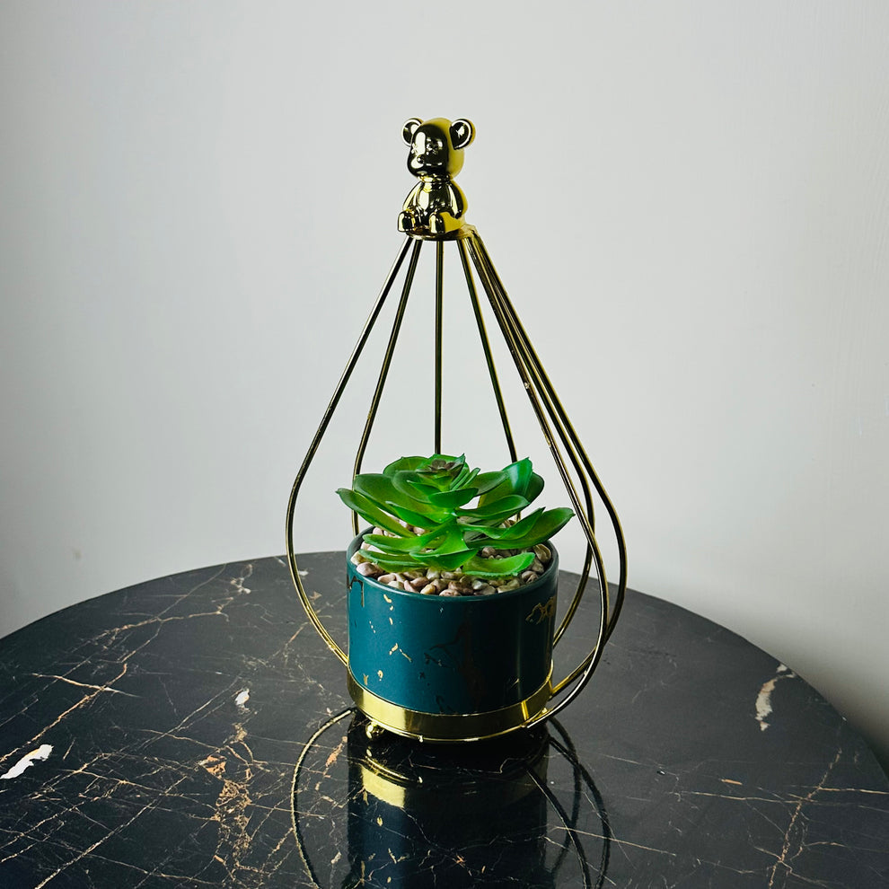 PLANTER WITH TEDDY BEAR STAND