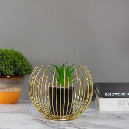 SPIKE METALLIC PLANTER IN POT