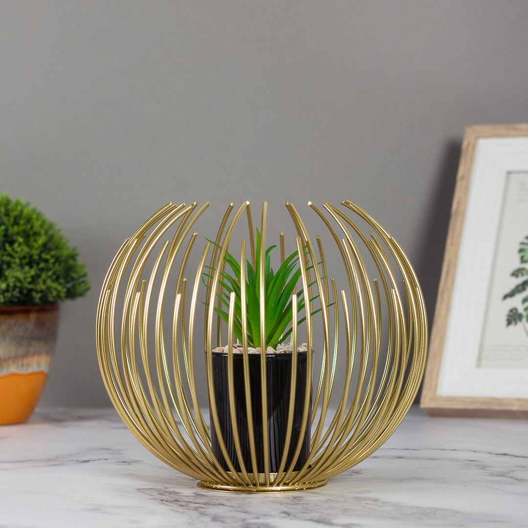 SPIKE METALLIC PLANTER IN POT