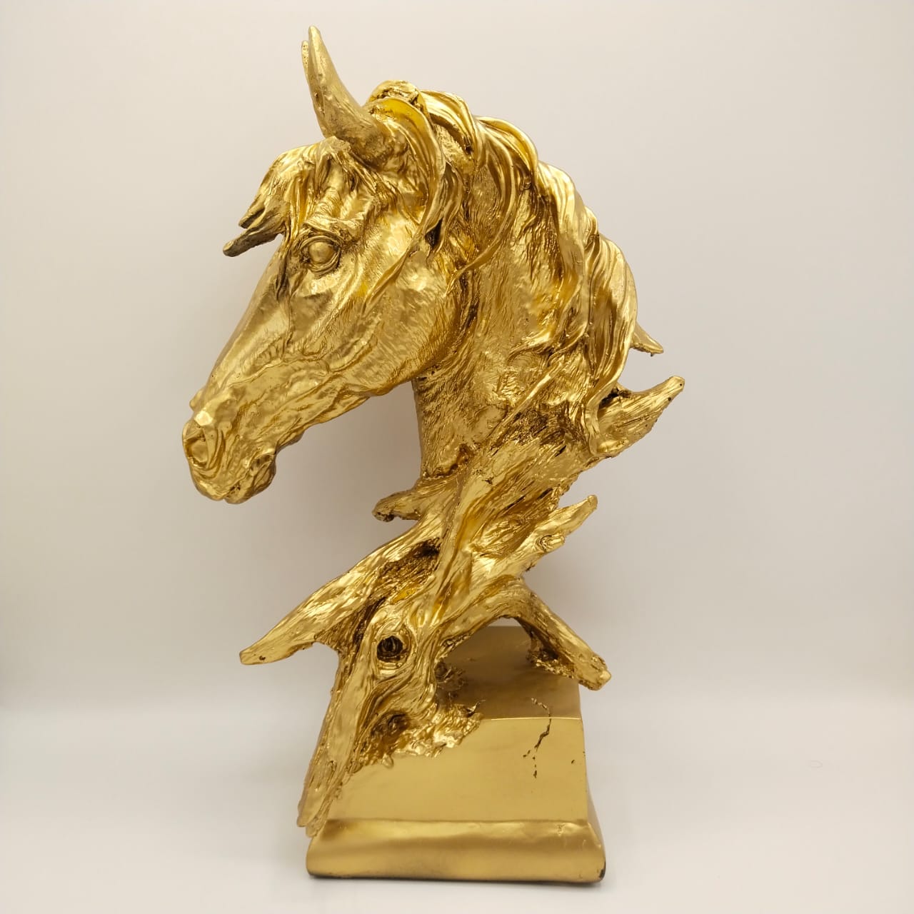 VINTAGE PROFILE HORSE SCULPTURE