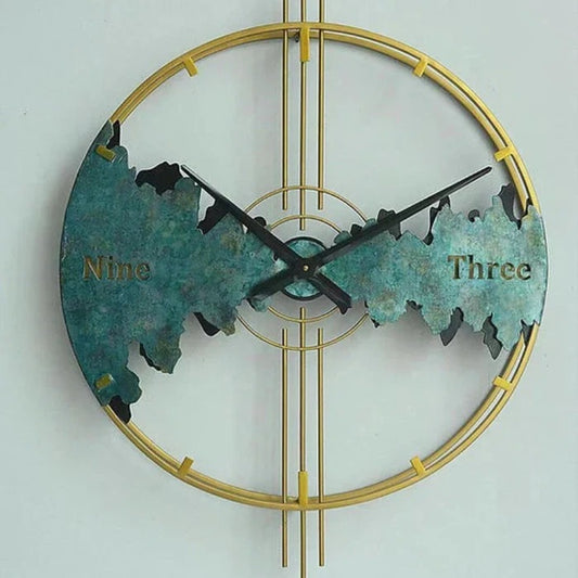 GOLDEN ANIQUE WALL CLOCK