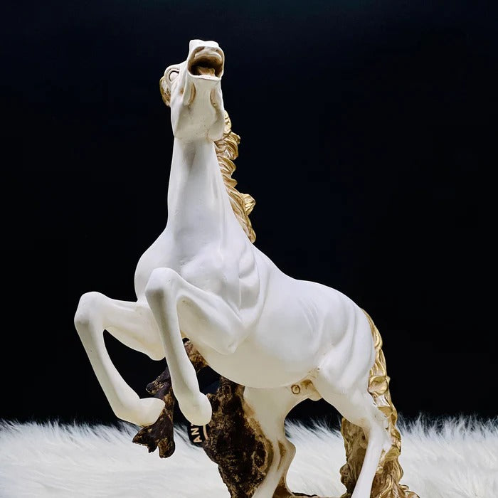 DECORATIVE JUMPING HORSE