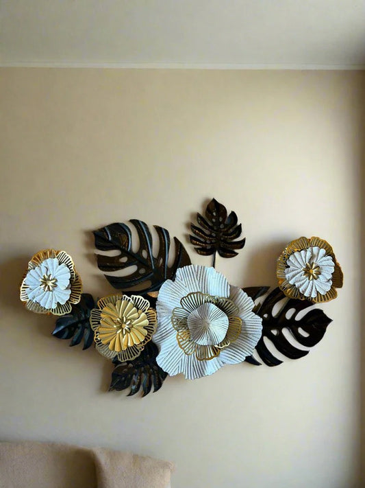 METALLIC FLORET WALL HANGING