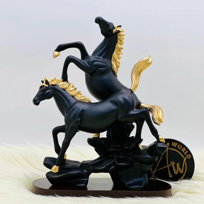 ANTIQUE MATTE HORSE STATUE