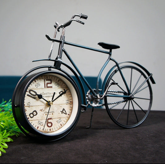 VINTAGE CYCLE DESIGN METALLIC CLOCK