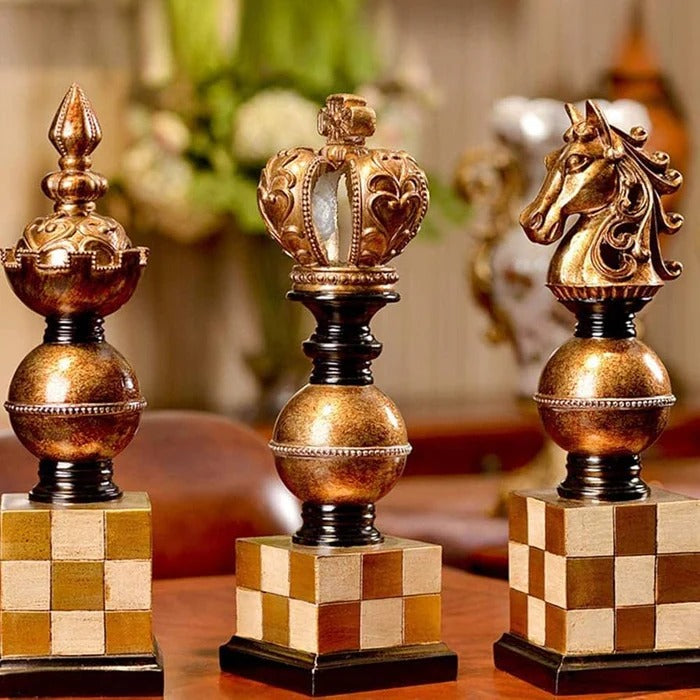 CHESS PIECES ORNAMENTS (3 PCS)