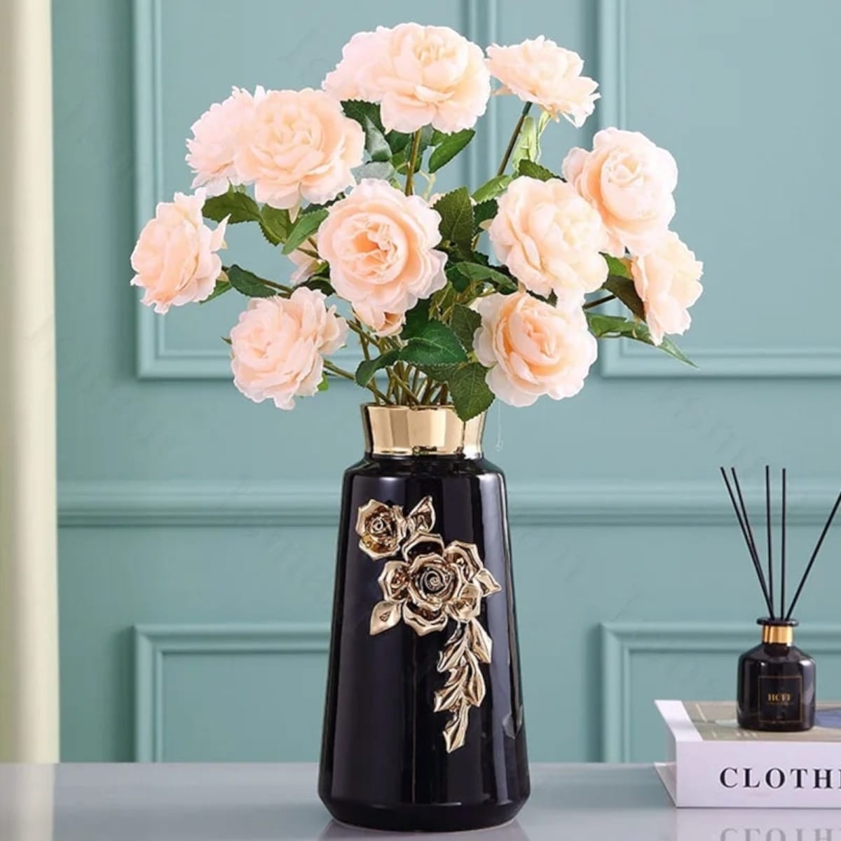 EUROPEAN FLORET VASE