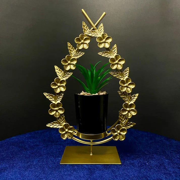 METALLIC PLANTER WITH POT
