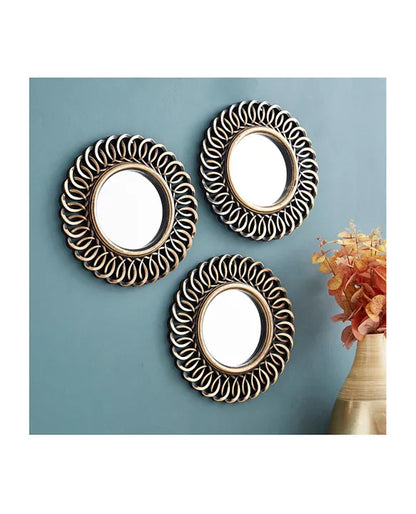 DECORATIVE HANGING MIRRORS