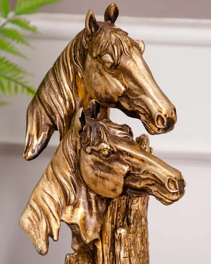 GRACEFULL HORSE SCULPTURE