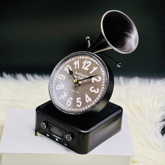 GRAMOPHONE DESKTOP CLOCK