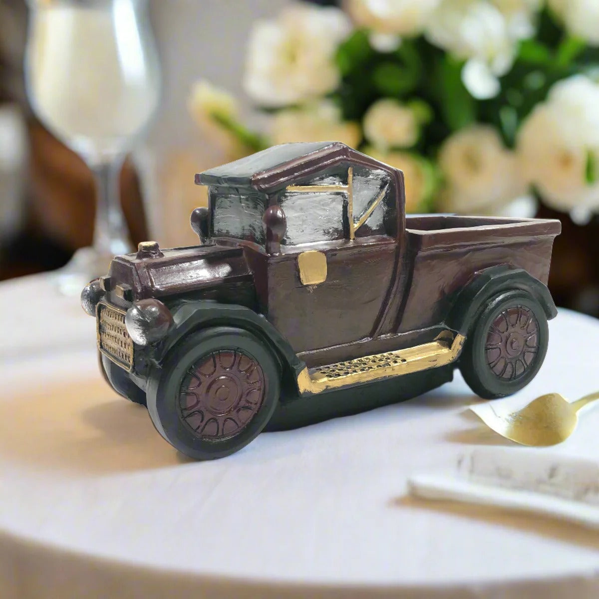 RESIN OLD TRUCK MODEL