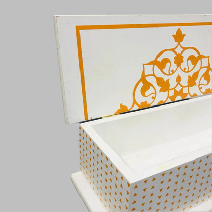TRADITIONAL WOODEN JEWELRY BOX