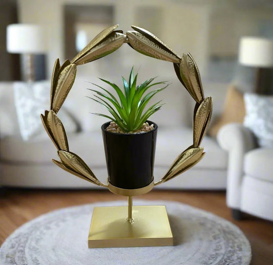 LEAF DESIGN METALLIC PLANTER IN POT