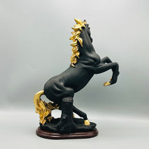 DISCERNING BLACK HORSE SCULPTURE