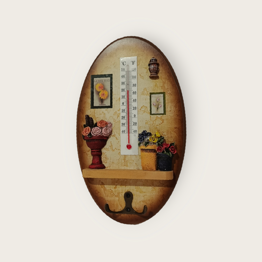 WOODEN KEY HOLDER WITH THERMOMETER