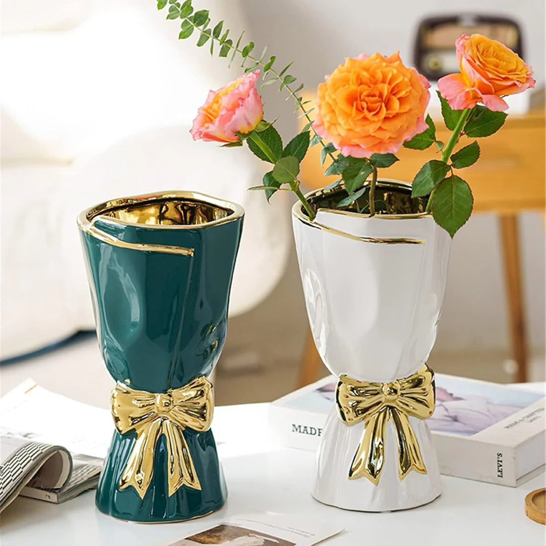 CERAMIC TABLE VASE